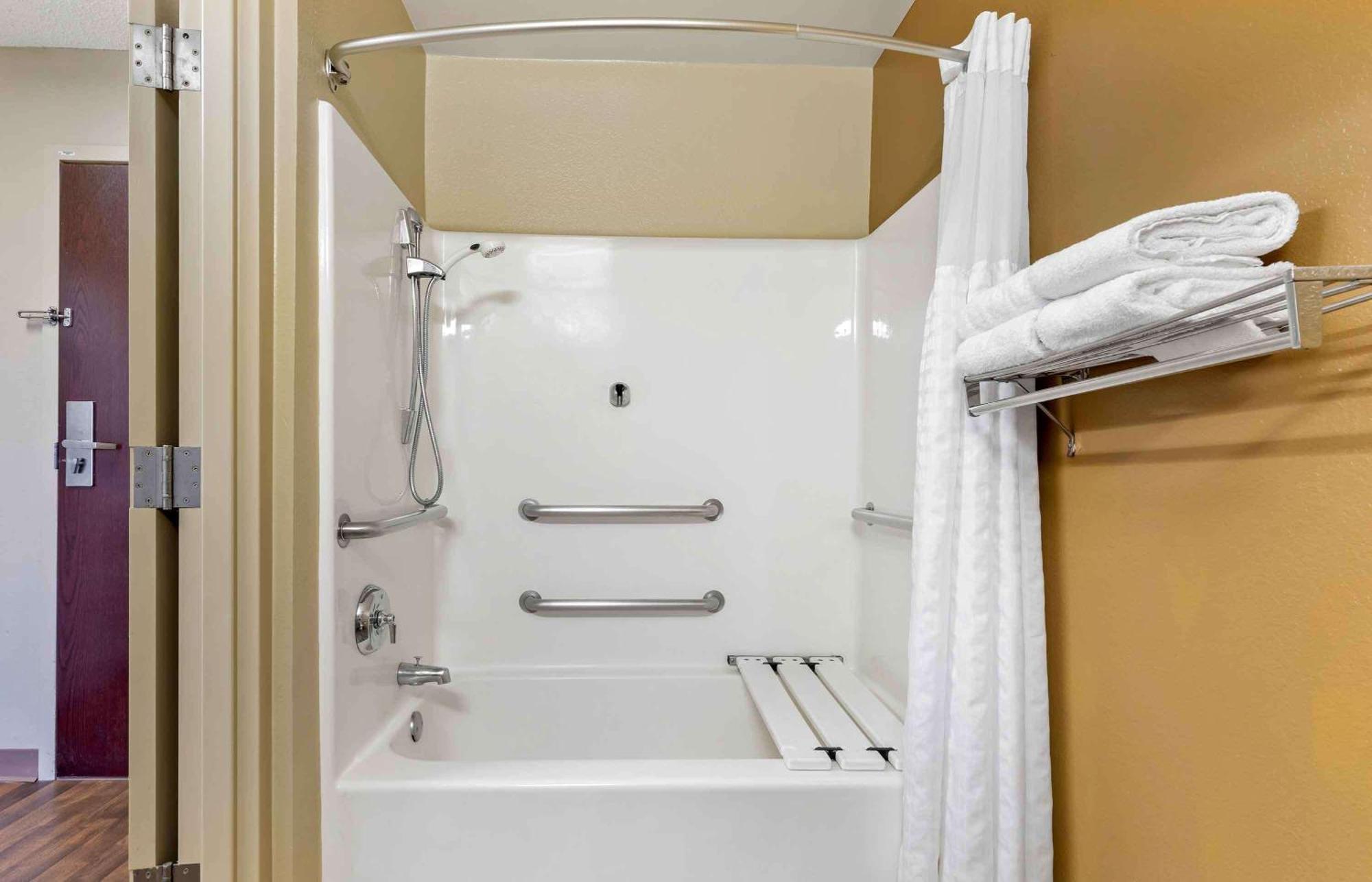 Extended Stay America Suites - Cleveland - Great Northern Mall Норт-Олмстед Экстерьер фото