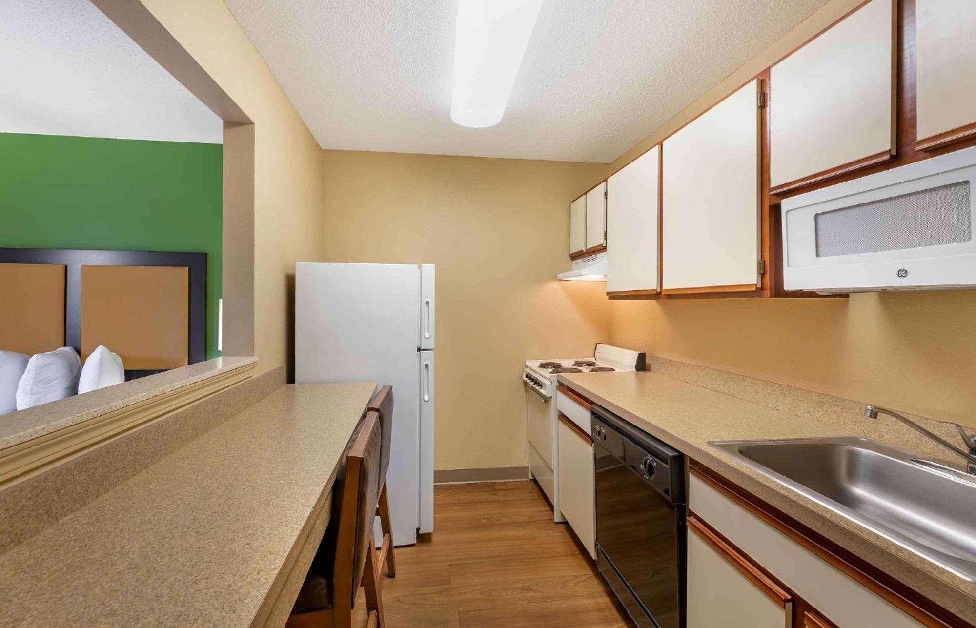 Extended Stay America Suites - Cleveland - Great Northern Mall Норт-Олмстед Экстерьер фото